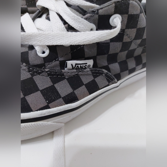 Checked Vans - Picture 6 of 10